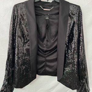 Ladies white/black brand size XS. Beautiful dressy jacket!